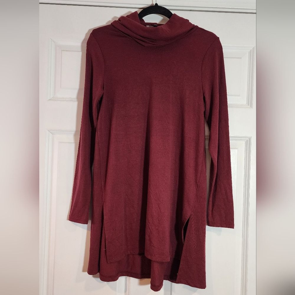Lisa Rinna burgundy cowl neck long sleeve dress S